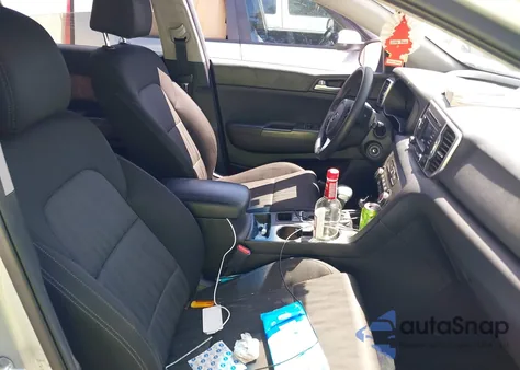 2019 Kia Sportage Lx z USA, uszkodzony, nr VIN KNDPMCAC6K7586355